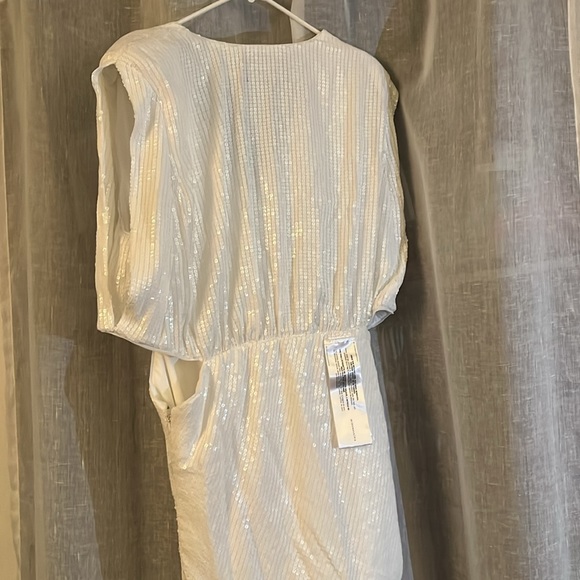 BCBG MAXAZRIA Blaze Sequin Gown - Picture 5 of 6